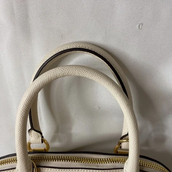 Coach Sierra Crossbody Bag $120 - Picture 3 of 8